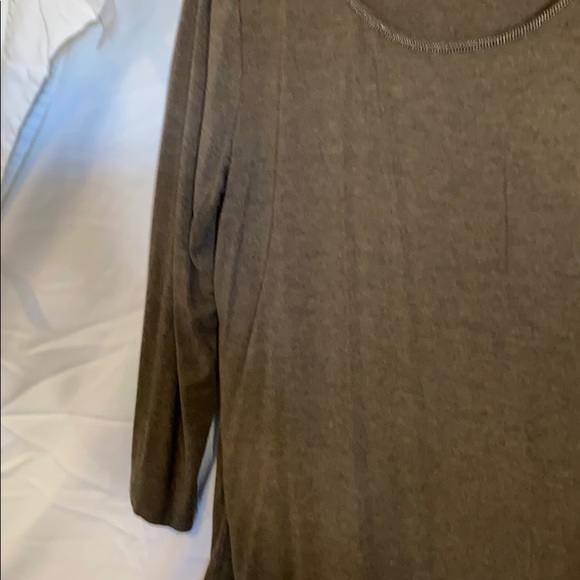 Tribal top with 3/4 sleeves - Picture 4 of 9